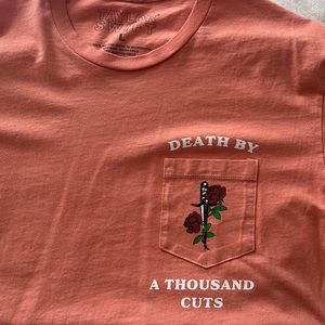💕 NWOT 💕 DEATH BY A THOUSAND CUTS LOVER POCKET TEE TAYLOR SWIFT
